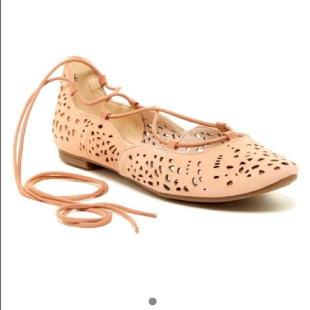 Nine West Zavanna lace up flats